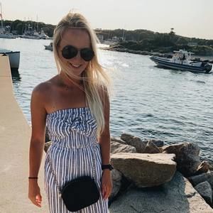 Meet your Posher, Brooke